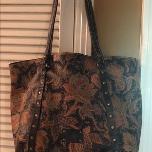 Patricia Nash medium size bag.